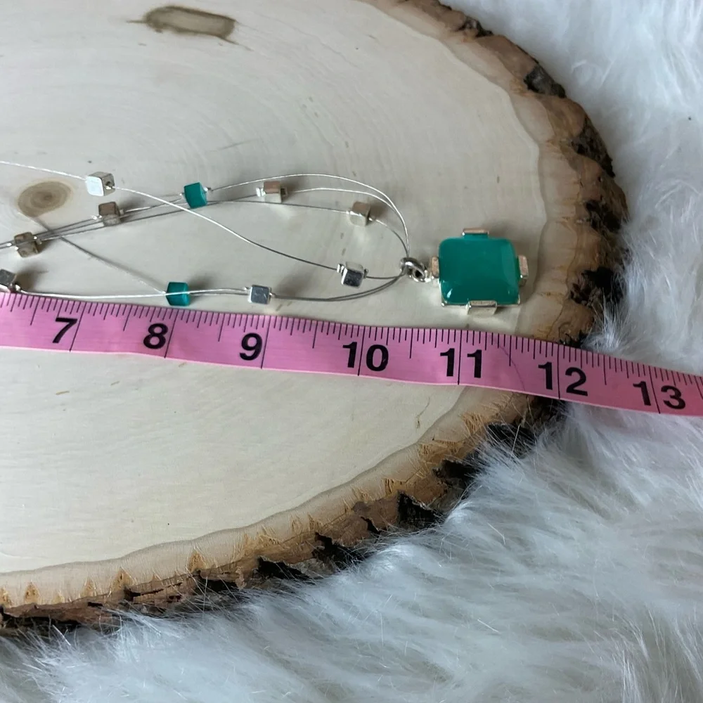 Green Square Necklace - Picture 6 of 6